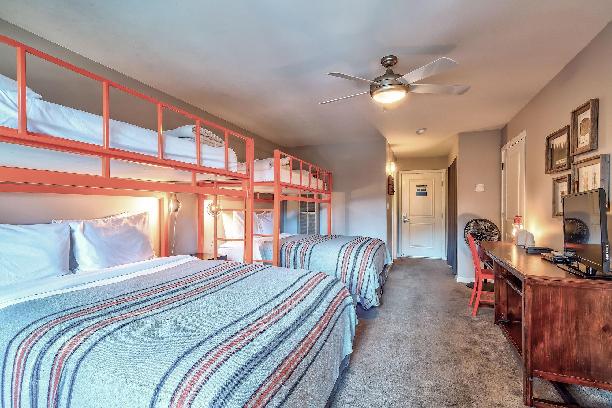 Basecamp Tahoe South サウス・レイクタホ エクステリア 写真