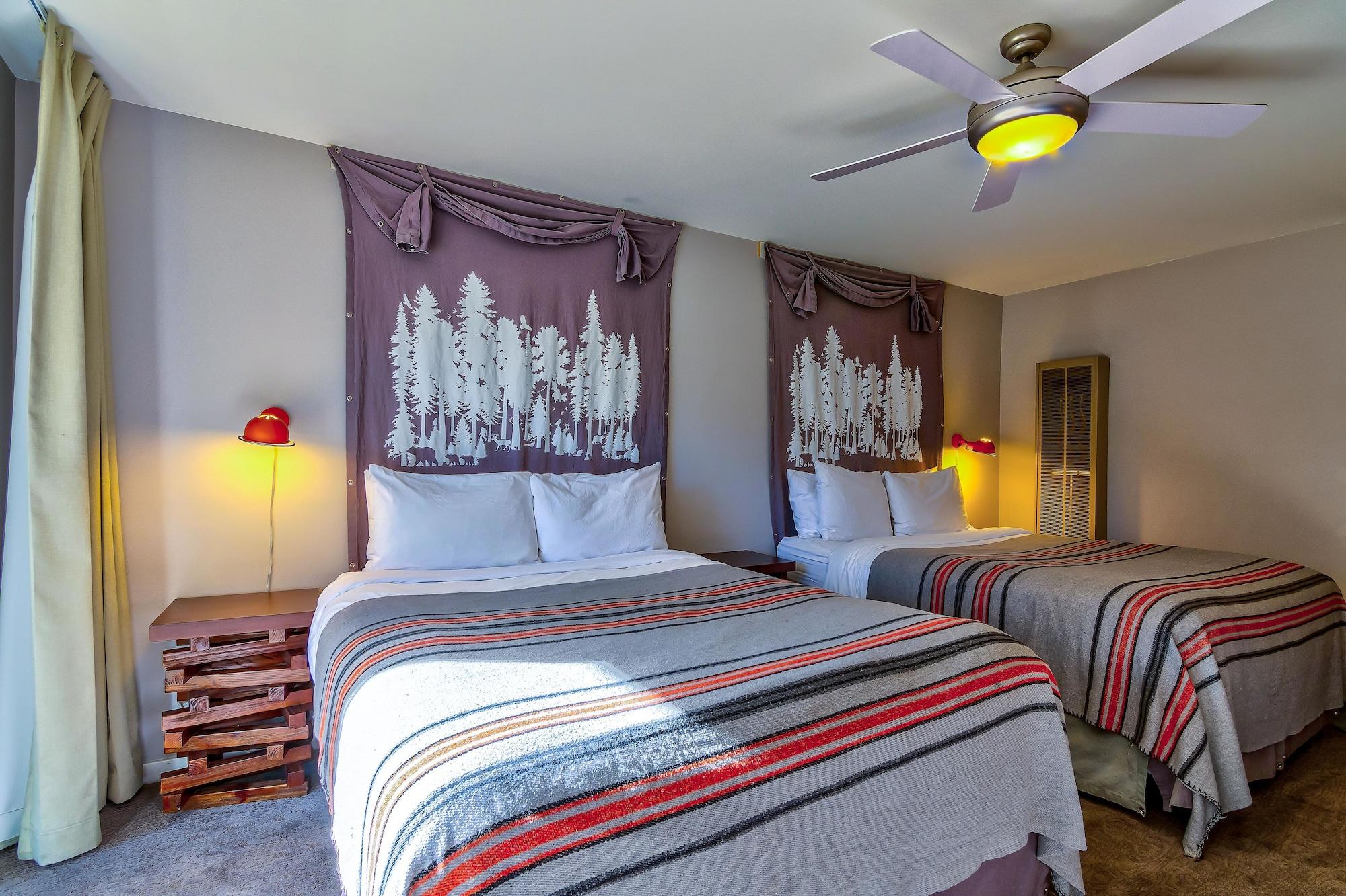 Basecamp Tahoe South サウス・レイクタホ エクステリア 写真