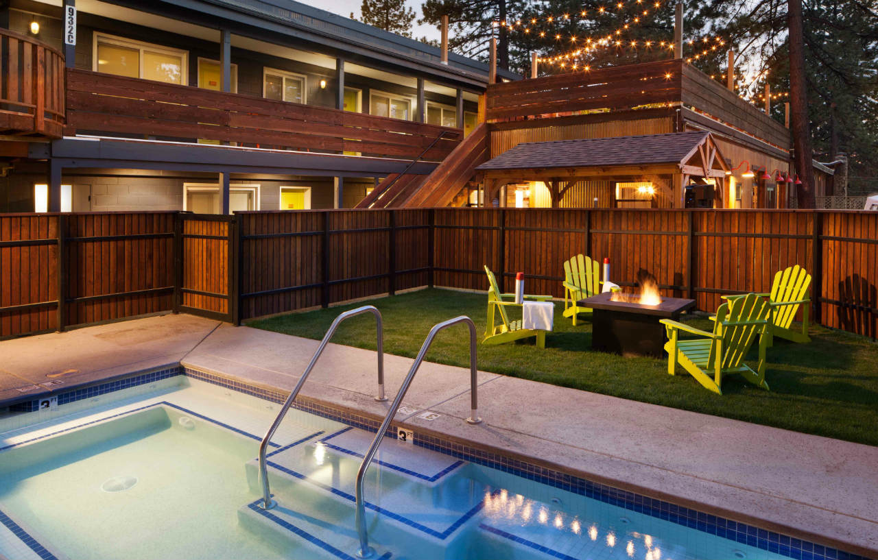 Basecamp Tahoe South サウス・レイクタホ エクステリア 写真