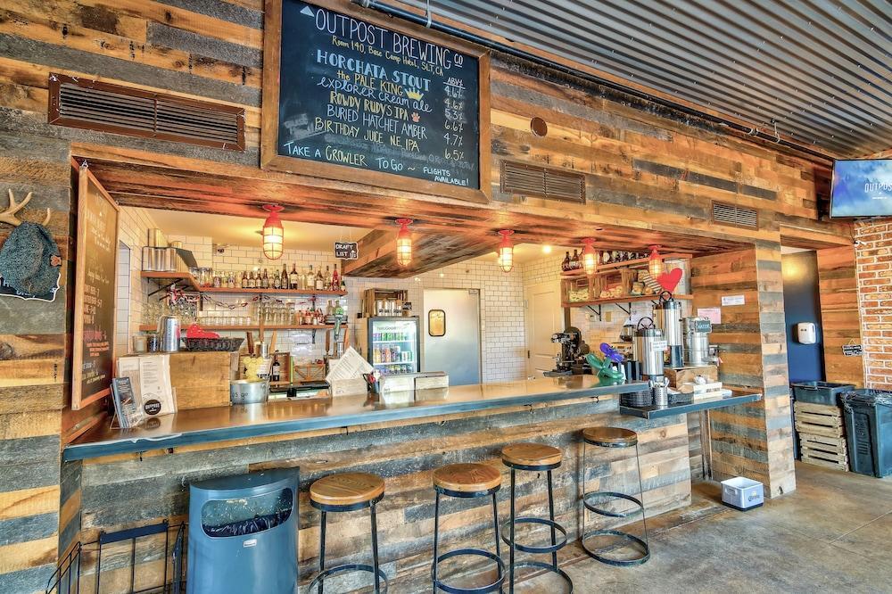 Basecamp Tahoe South サウス・レイクタホ エクステリア 写真